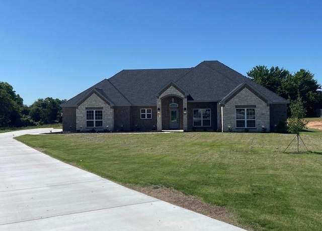 Property at 1042 Katie Ct, Reno, TX 76020, 4 beds, 2.5 baths