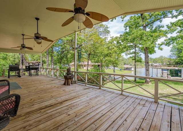 Property at 210 Victor Ct, Trinidad, TX 75163, 3 beds, 2 baths