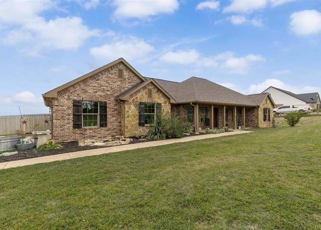 Property at 9216 County Road 1004, Godley, TX 76044, 3 beds, 2 baths