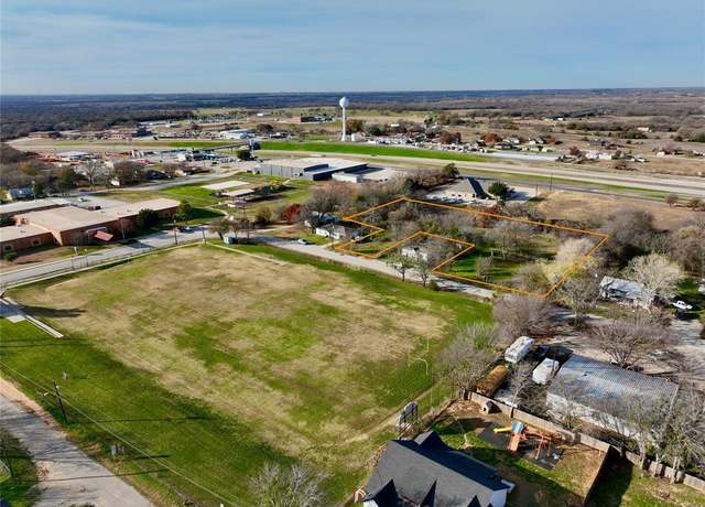 Property at 111 N Stadium Dr, Alvord, TX 76225