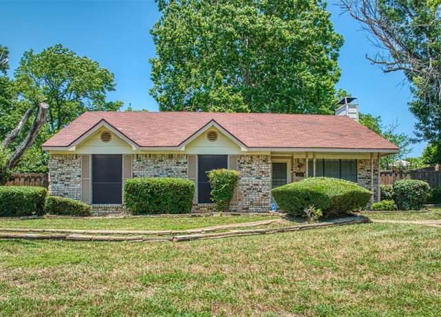 Property at 1107 Willow Run Dr, Duncanville, TX 75137, 3 beds, 2 baths