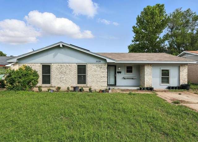 Property at 3528 Silverhill Dr, Dallas, TX 75241, 4 beds, 2 baths