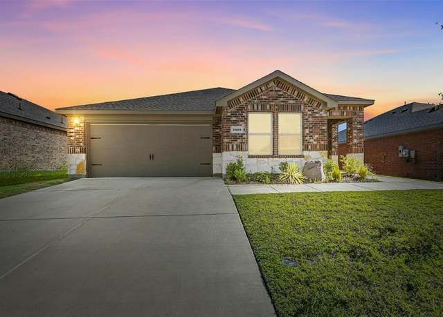 Property at 2805 Clover Dr, Sherman, TX 75092, 3 beds, 2 baths