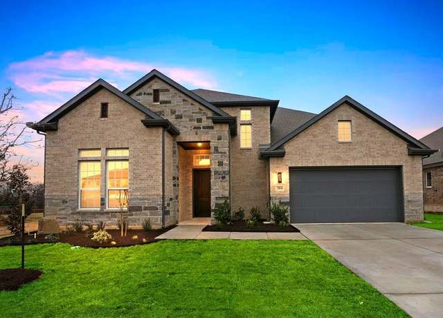 Property at 304 Alicia Ct, Mansfield, TX 76063, 5 beds, 4 baths