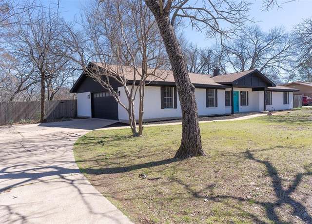 Property at 105 Timber Ridge Cir, Burleson, TX 76028, 3 beds, 2 baths