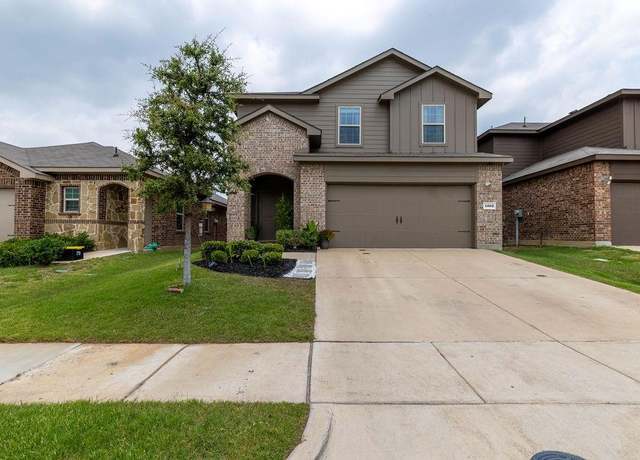 Property at 1302 Delmita Dr, Forney, TX 75126, 4 beds, 2.5 baths