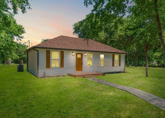 Property at 1161 CR 2610 Rd, Bonham, TX 75418, 2 beds, 2 baths