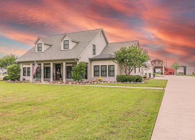 Property at 200 Sabine Creek Rd, Royse City, TX 75189, 4 beds, 2.5 baths