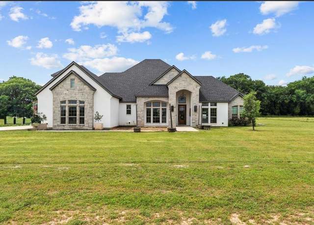 Property at 133 Heritage Springs Dr, Brock, TX 76087, 4 beds, 3.5 baths