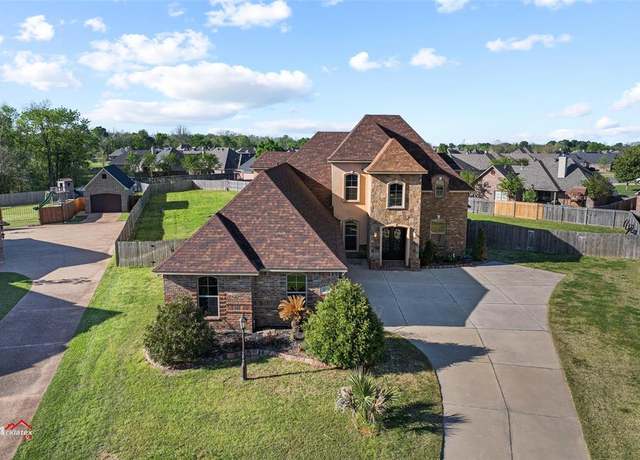Property at 227 Piccadilly Cir, Bossier City, LA 71111, 6 beds, 4 baths