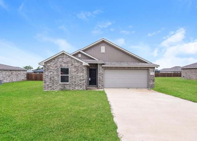 Property at 819 S Sutton St, Mabank, TX 75147, 3 beds, 2 baths