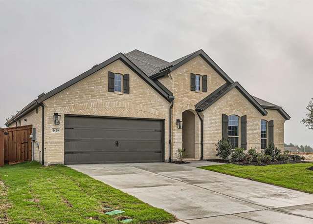 Property at 4609 Timberdrift St, Midlothian, TX 76065, 4 beds, 2.5 baths