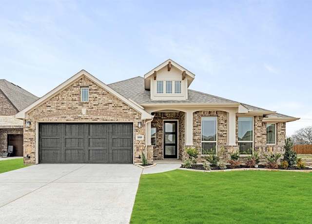 Property at 1080 Raptor Rd, Alvarado, TX 76009, 3 beds, 2 baths