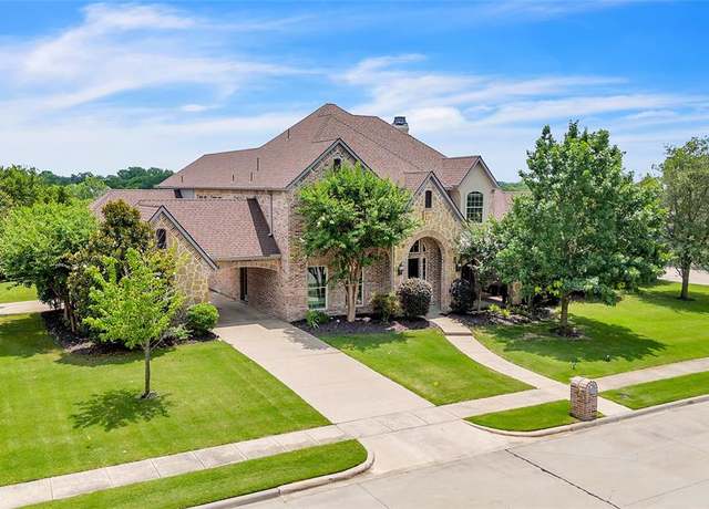 Property at 1017 Cedar Glen Trl, Heath, TX 75032, 4 beds, 4.5 baths