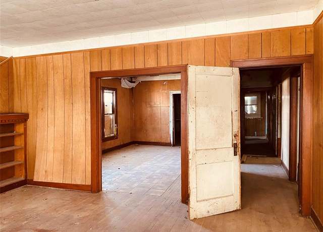 Property at 602 5th St, Brownwood, TX 76801, 3 beds, 2 baths