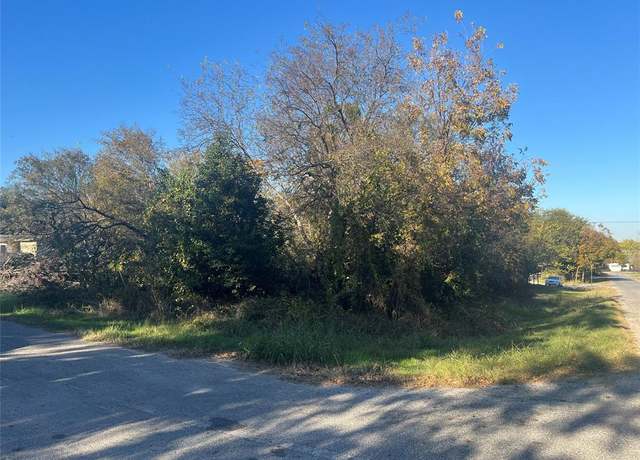 Property at 3809 Hedge Row St, Granbury, TX 76048