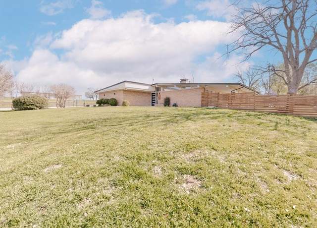 Property at 1106 Garlington St, Bowie, TX 76230, 3 beds, 2 baths