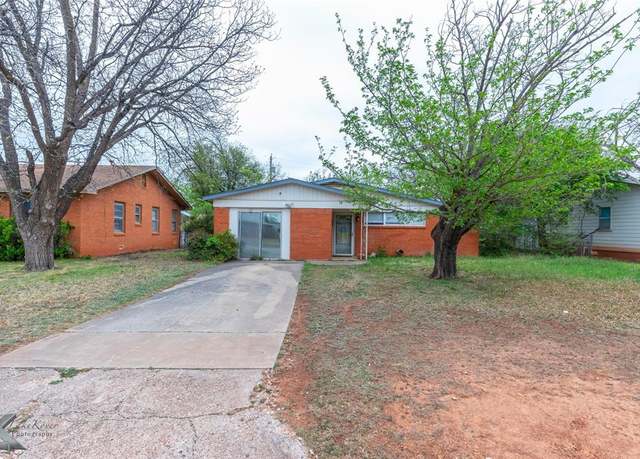 Property at 825 Peake St, Abilene, TX 79603, 3 beds, 1 bath