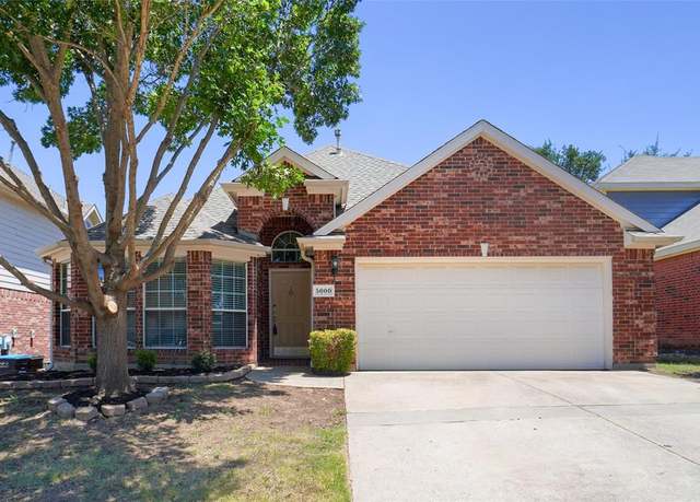 Property at 5000 Coral Creek Dr, Fort Worth, TX 76135, 3 beds, 2 baths