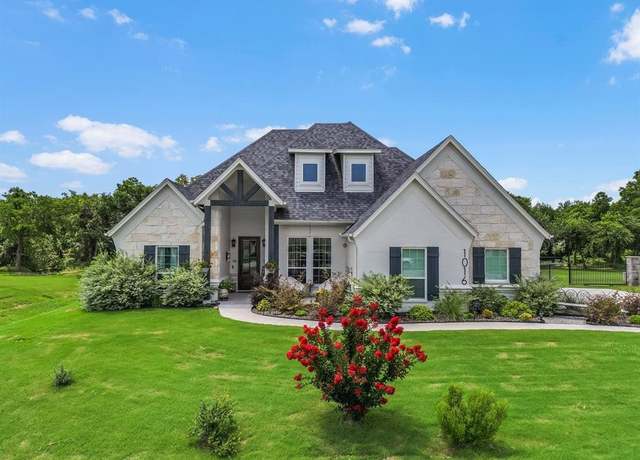 Property at 1016 Hennesay Park, Springtown, TX 76082, 3 beds, 2 baths