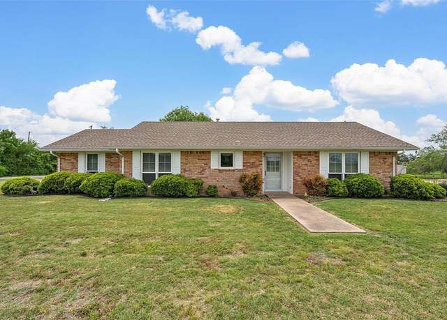 Property at 281 A J Muska Rd, West, TX 76691, 3 beds, 2 baths