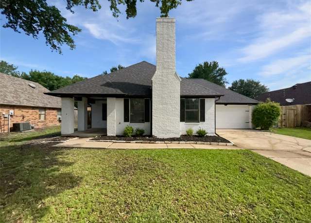 Property at 8109 Weatherly Dr, Rowlett, TX 75089, 3 beds, 2 baths