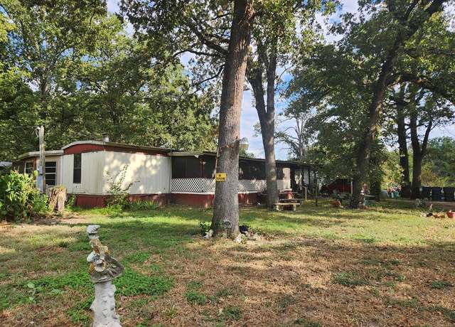 Property at 343 E Golden Oaks Dr, Mabank, TX 75156, 2 beds, 2 baths