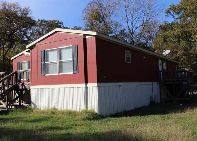 Property at 517 Pine St, Seven Points, TX 75143, 3 beds, 2 baths