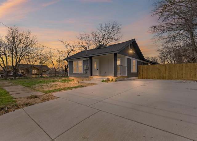 Property at 115 Vineyard Ave, Hillsboro, TX 76645, 3 beds, 2 baths