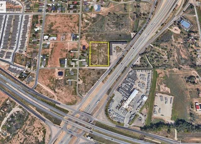 Property at 2102 N Ridge Rd, Lubbock, TX 79403