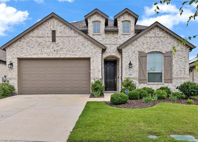 Property at 1429 Arrowwood Dr, Aubrey, TX 76227, 4 beds, 3 baths