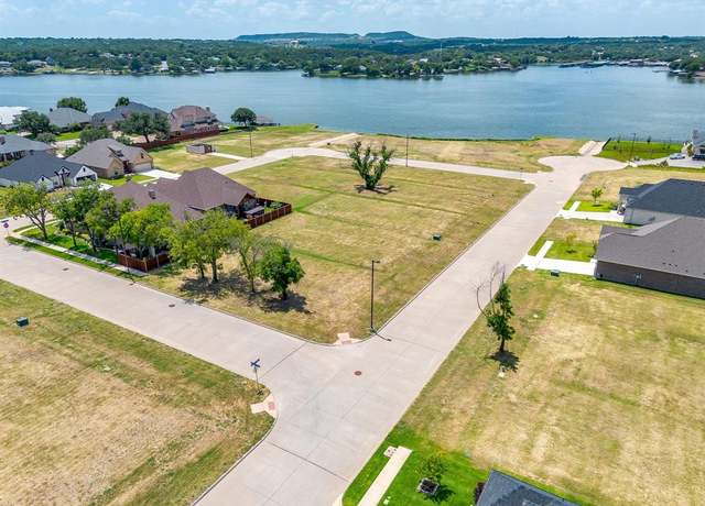 Property at 800 Spring Creek Ln, Granbury, TX 76048
