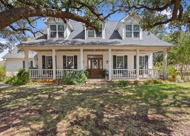 Property at 1540 Austin Hines Dr, China Spring, TX 76633, 4 beds, 3.5 baths