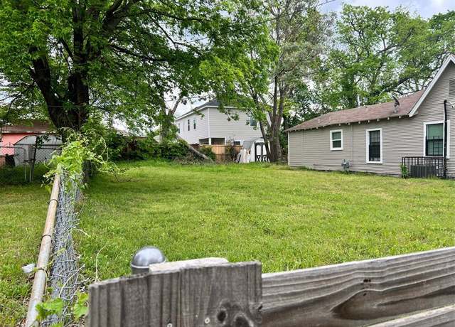 Property at 3904 Waldron Ave, Dallas, TX 75215