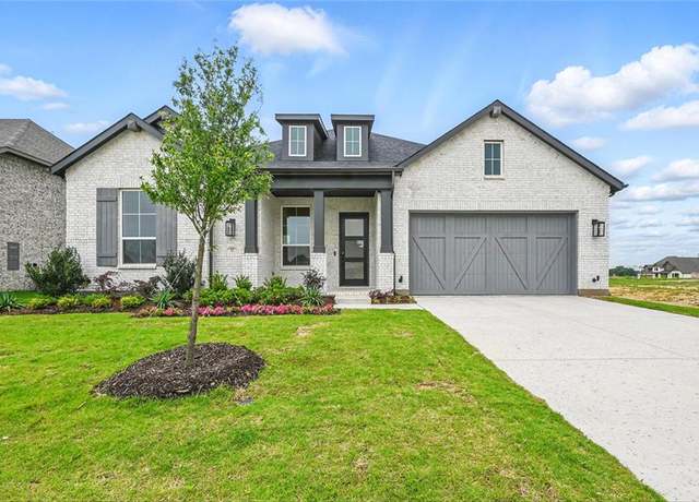 Property at 557 Flint Rd, Waxahachie, TX 75167, 4 beds, 3.5 baths