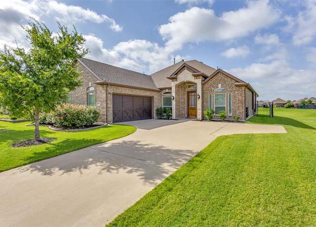 Property at 3721 Homeplace Dr, Celina, TX 75009, 4 beds, 3 baths