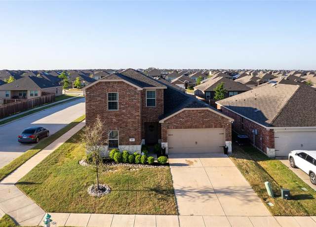 Property at 724 Alton Dr, Aubrey, TX 76227, 4 beds, 3 baths