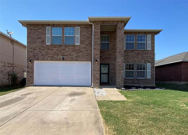 Property at 1901 Kittredge Way, Fort Worth, TX 76247, 4 beds, 2 baths