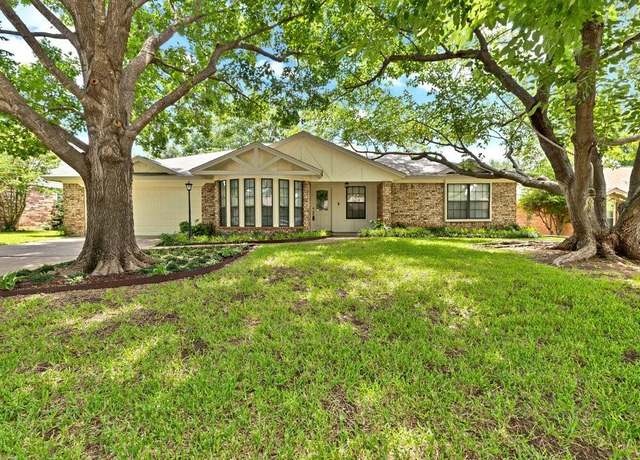 Property at 7254 Hialeah Cir W, North Richland Hills, TX 76182, 4 beds, 2.5 baths
