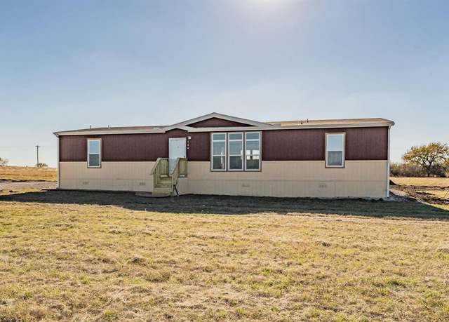 Property at 124 Eldorado St, Decatur, TX 76234, 3 beds, 2.5 baths