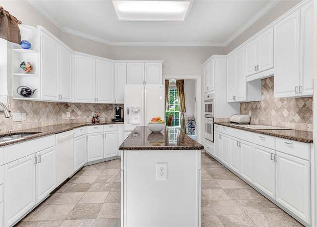 Property at 4517 Chesterwood Dr, Plano, TX 75093, 4 beds, 3.5 baths