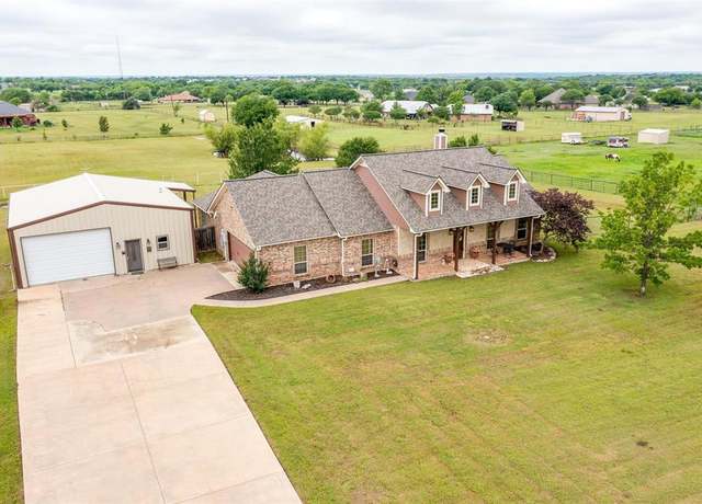 Property at 2552 Cheyenne Ln, Crowley, TX 76036, 4 beds, 2 baths