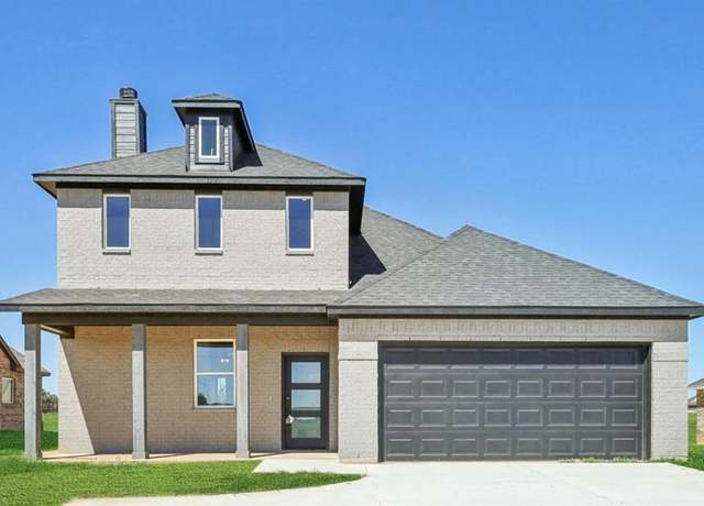 Property at 1005 Springfield Dr, Springtown, TX 76082, 3 beds, 2.5 baths