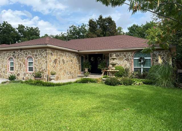 Property at 1352 Gillette St, Dallas, TX 75217, 4 beds, 3 baths