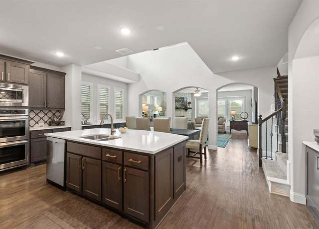Property at 11413 Falcon Trace Dr, Fort Worth, TX 76244, 4 beds, 3.5 baths