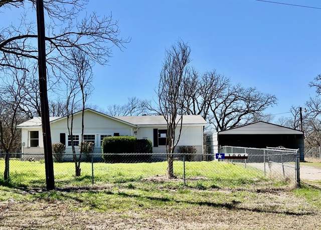 Property at 1004 Susan St, Cleburne, TX 76031, 3 beds, 2 baths