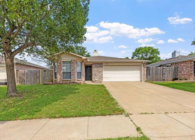 Property at 5907 Cohoke Dr, Arlington, TX 76018, 3 beds, 2 baths