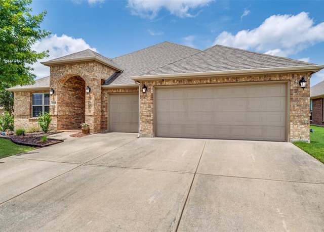 Property at 3118 Oak Crest Dr, Royse City, TX 75189, 4 beds, 3 baths