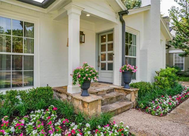 Property at 4667 Westside Dr, Highland Park, TX 75209, 2 beds, 2 baths