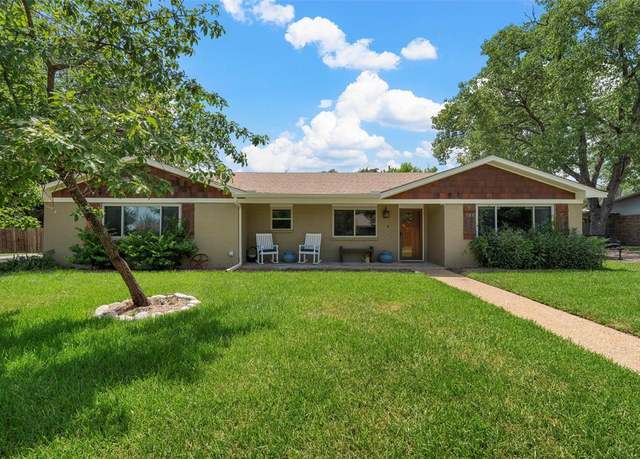 Property at 105 Texas Ave, Hewitt, TX 76643, 3 beds, 2 baths